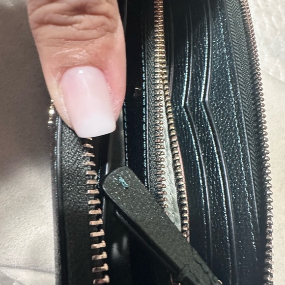 Kate Spade Green Textured Leather Accessory - Picture 4 of 4